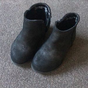 Little Girls Black Shimmery bootie